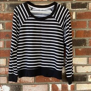 WOMENS Black and white striped Forever21 crewneck sweater Size Small🖤🤍